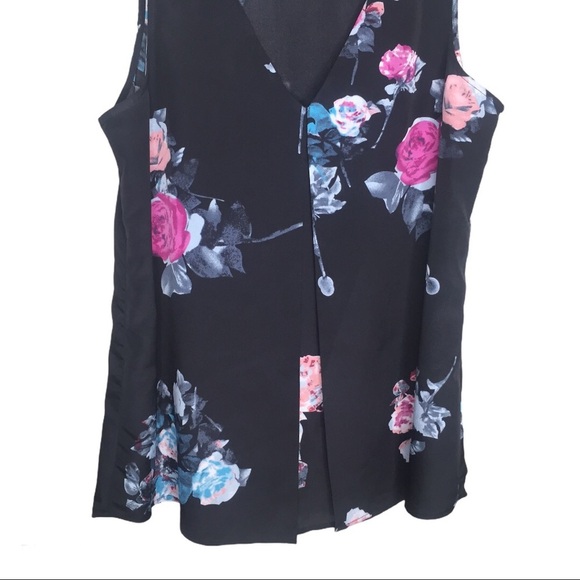 DANIEL RAINN Nordstrom Floral Rose Sleeveless Blouse With V Cut Black Sz Medium - Picture 4 of 8